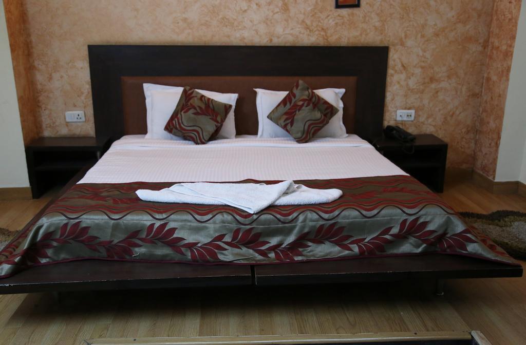 Hotel Mandakini Palace Delhi  Extérieur photo